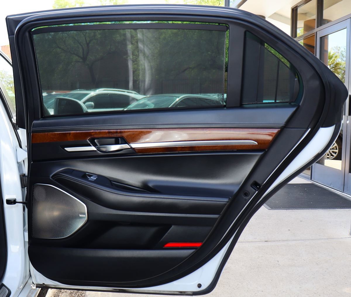 Used 2017 Genesis G90 3.3T Premium AWD/4WD image 27