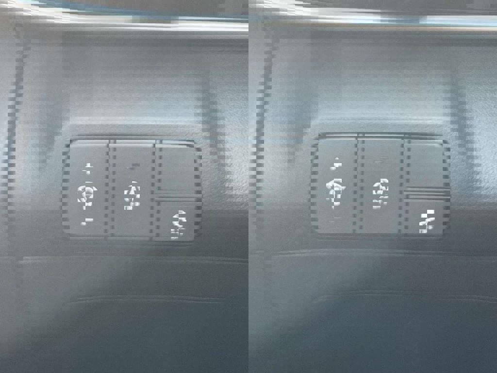 New 2026 Hyundai Elantra SE image 16