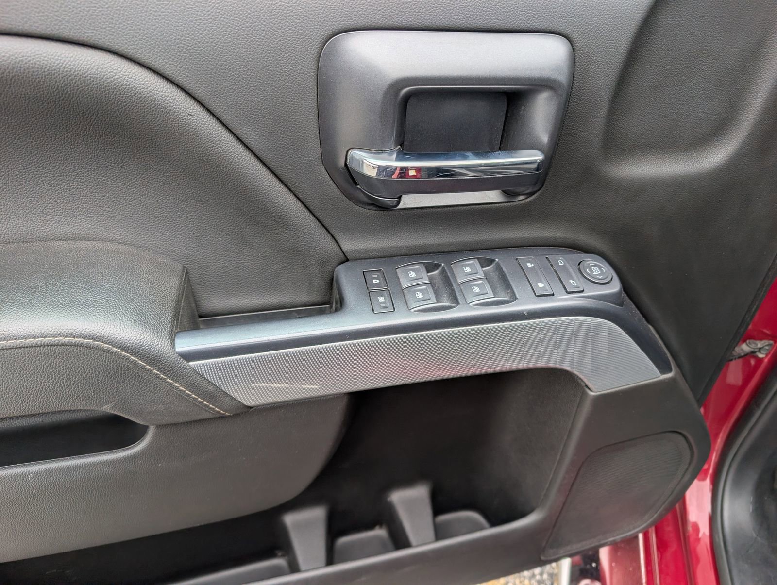 Used 2019 Chevrolet Silverado 2500 LT w/ LT Convenience Package image 21