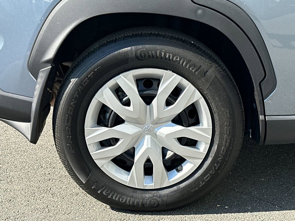 Used 2022 Toyota Corolla Cross L AWD/4WD image 7