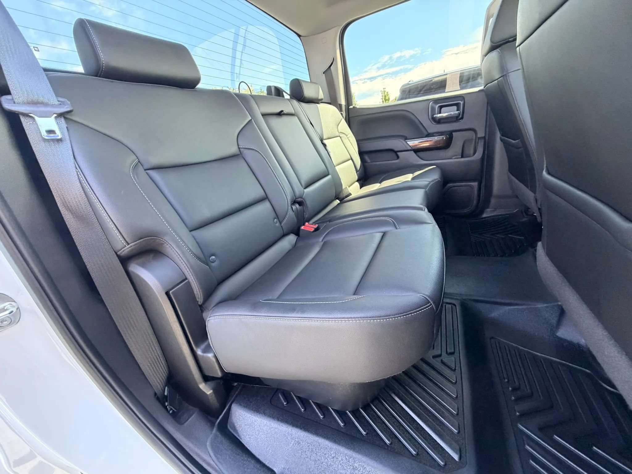 Used 2018 GMC Sierra 1500 SLT w/ SLT Premium Package AWD/4WD image 23