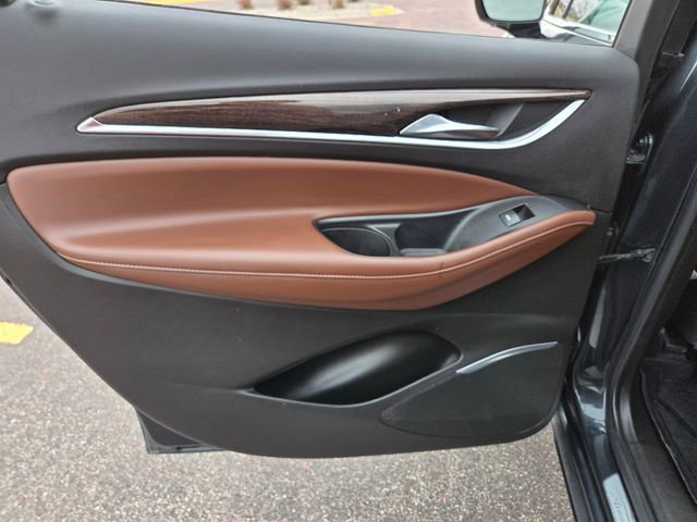 Used 2021 Buick Enclave Avenir w/ Avenir Technology Package AWD/4WD image 55