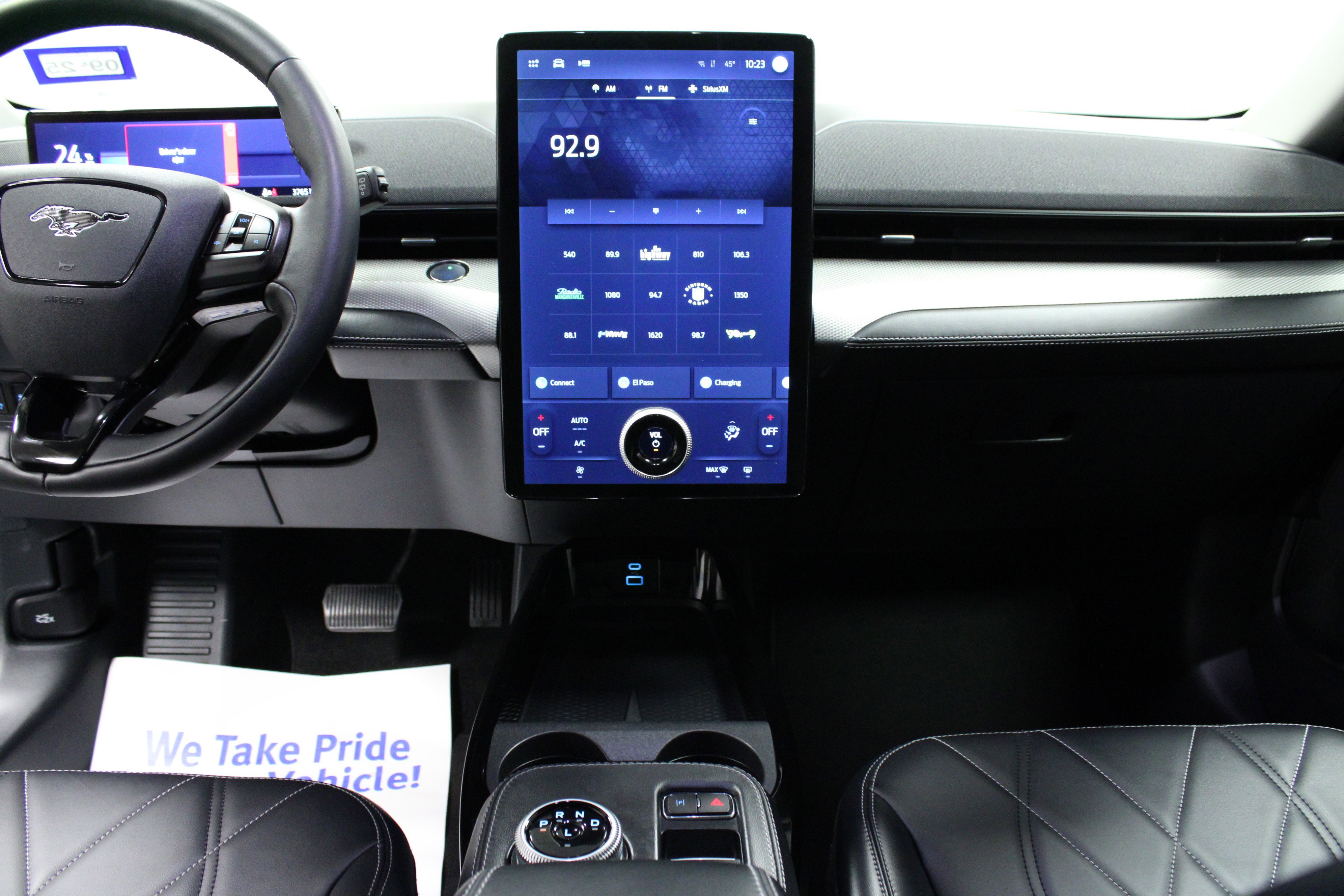 Used 2022 Ford Mustang Mach-E Select image 18