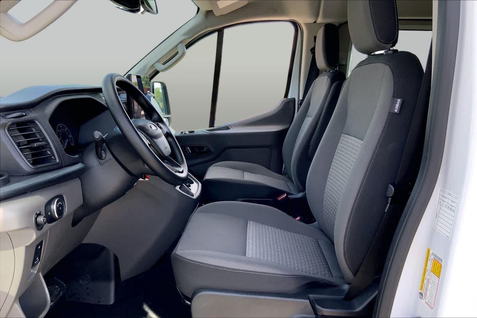 Used 2025 Ford Transit 350 XLT RWD image 9