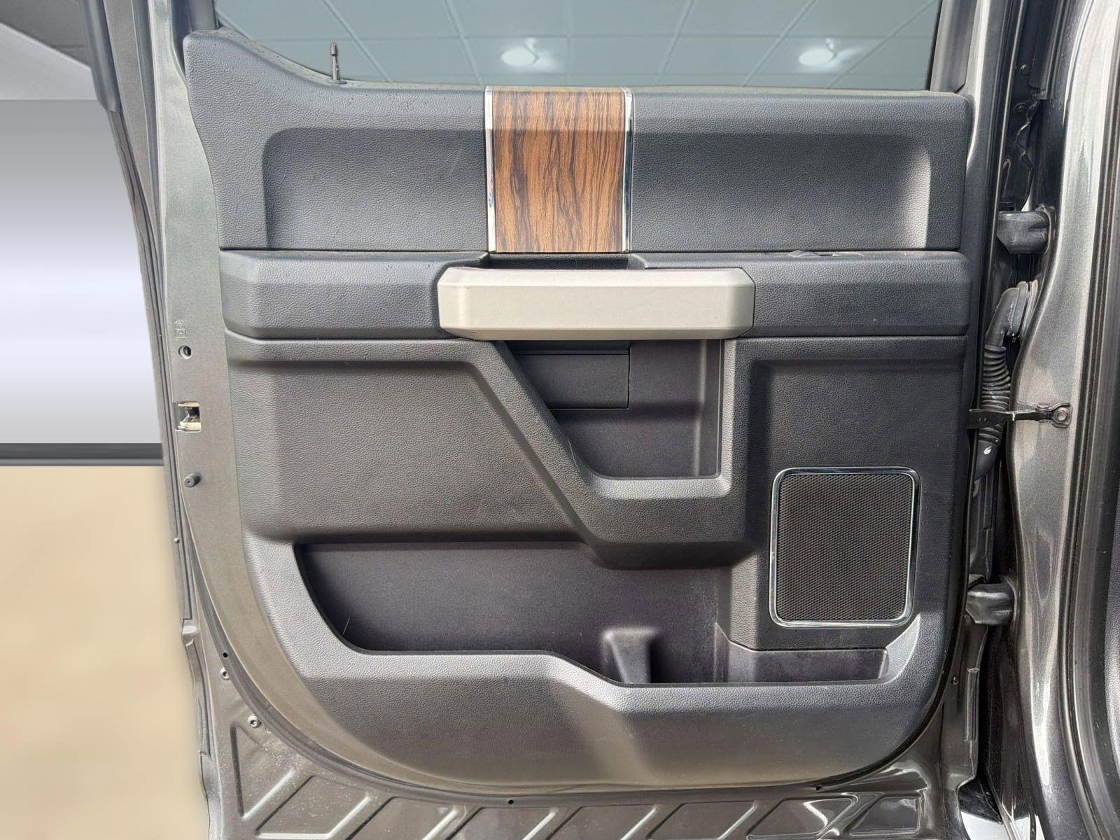 Used 2018 Ford F150 Lariat image 19