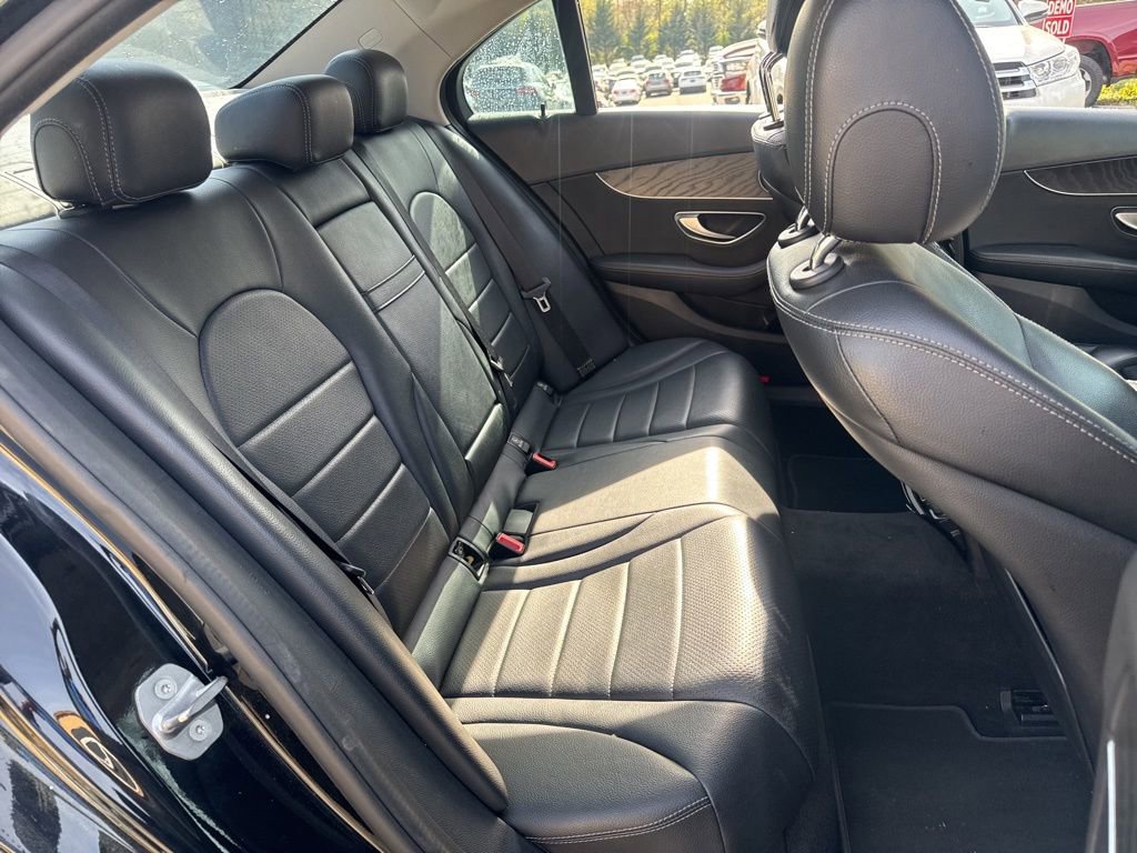 Used 2017 Mercedes-Benz C 300 Sedan image 9