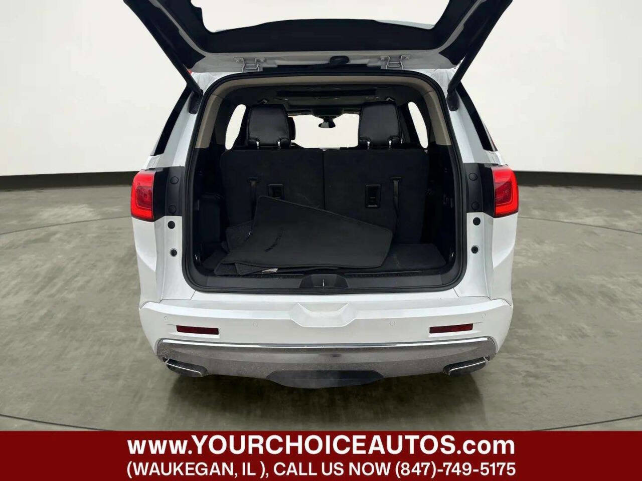 Used 2019 GMC Acadia Denali image 17