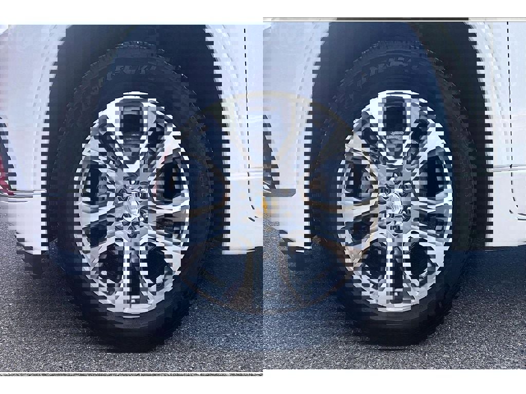 Used 2020 Chevrolet Traverse Premier image 9