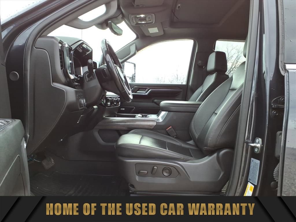Used 2024 Chevrolet Silverado 3500 LTZ w/ LTZ Texas Edition image 15