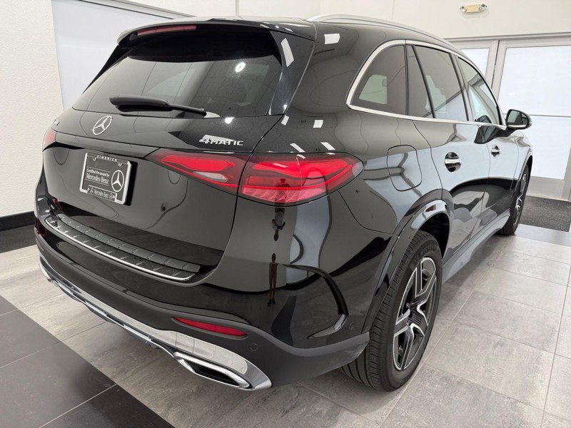 Used 2026 Mercedes-Benz GLC 300 4MATIC image 2