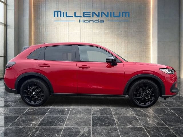 Certified 2025 Honda HR-V Sport image 6