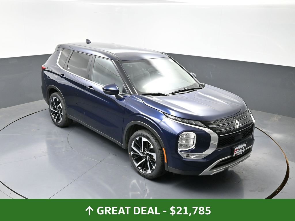 Used 2024 Mitsubishi Outlander SE image 45