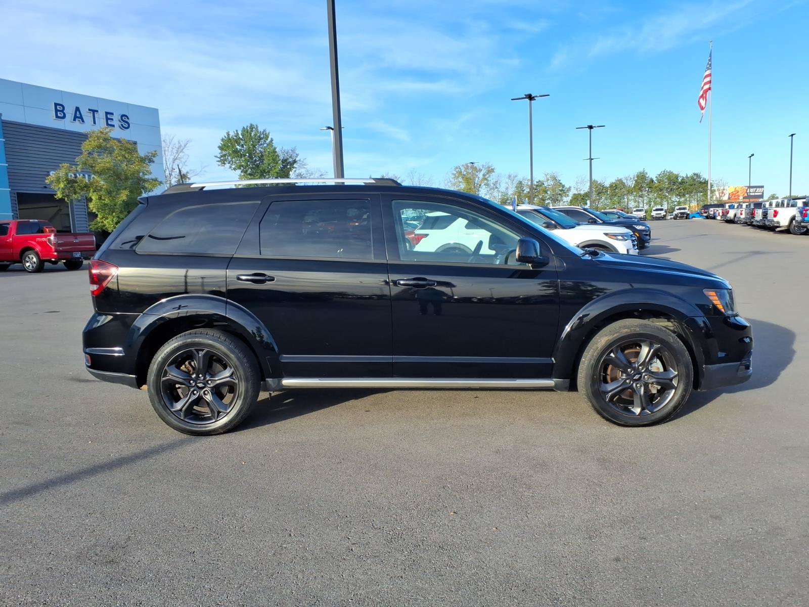 Used 2020 Dodge Journey Crossroad FWD image 2