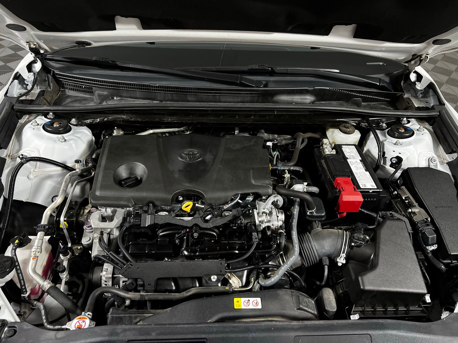 Certified 2023 Toyota Camry SE image 9