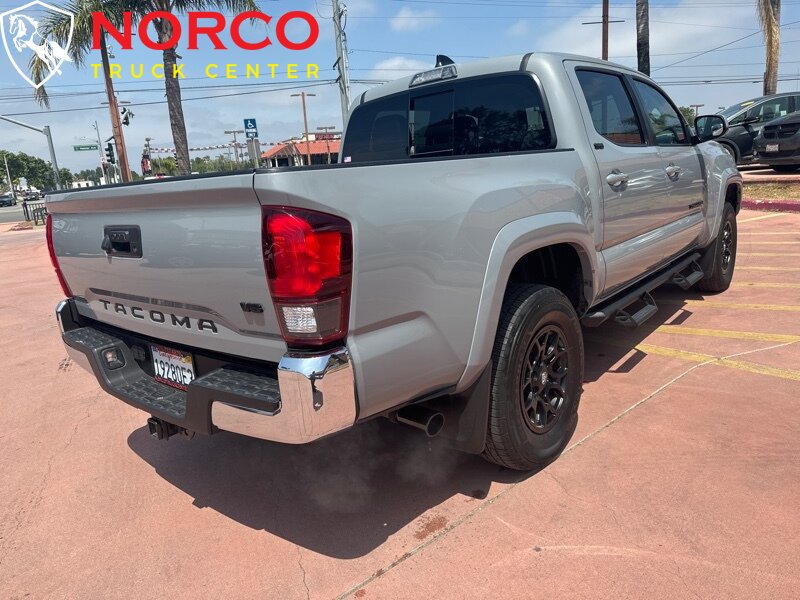 Used 2021 Toyota Tacoma SR5 w/ Blackout Package (TMS) image 11