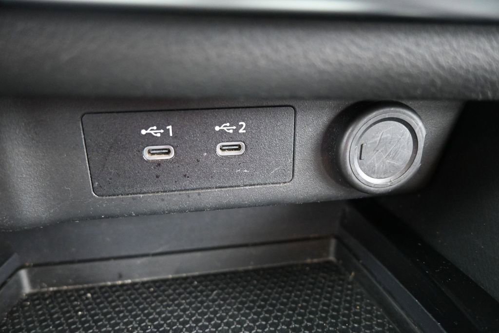 Used 2024 Nissan Rogue S FWD image 33