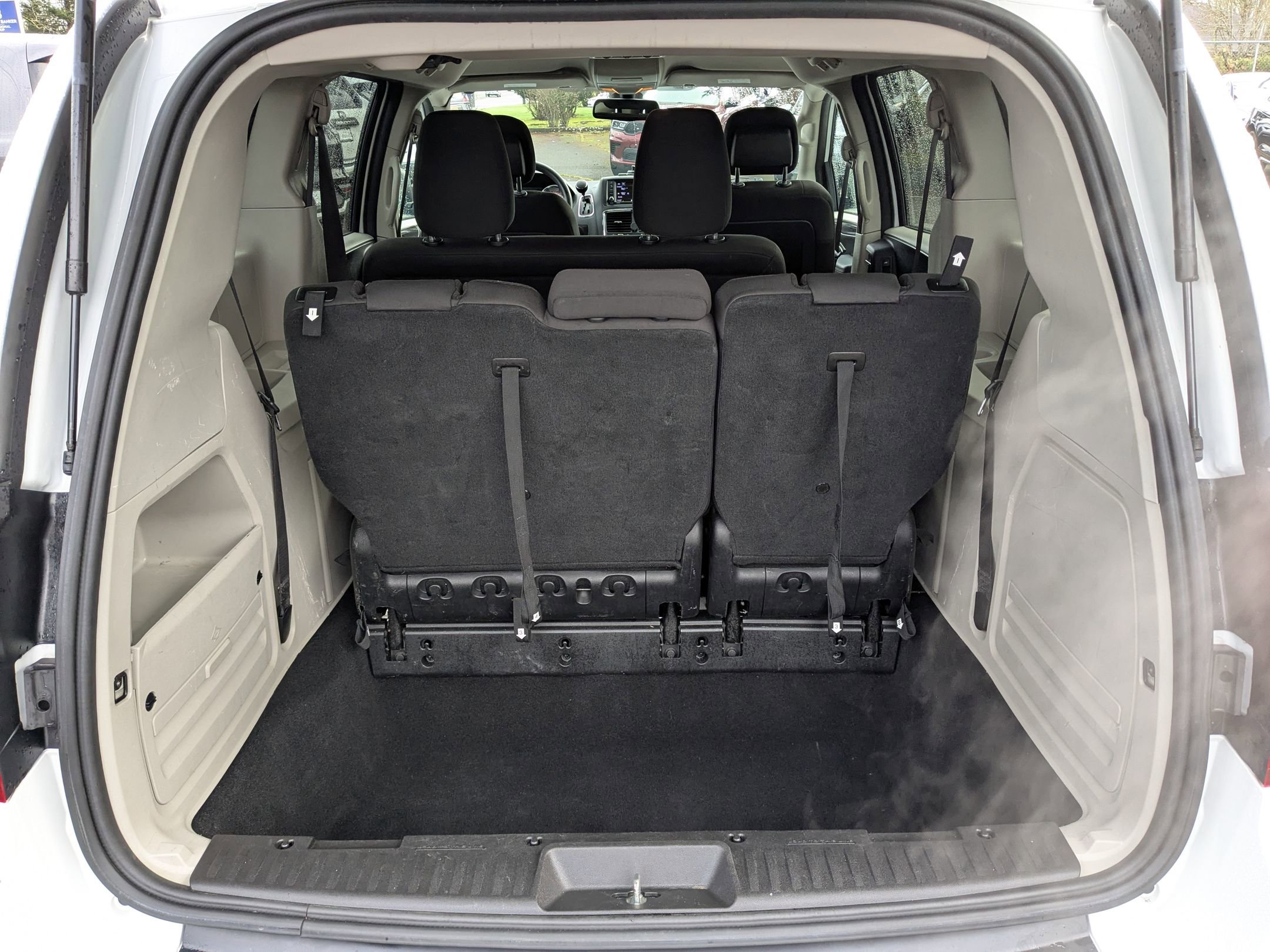 Used 2019 Dodge Grand Caravan SE image 24