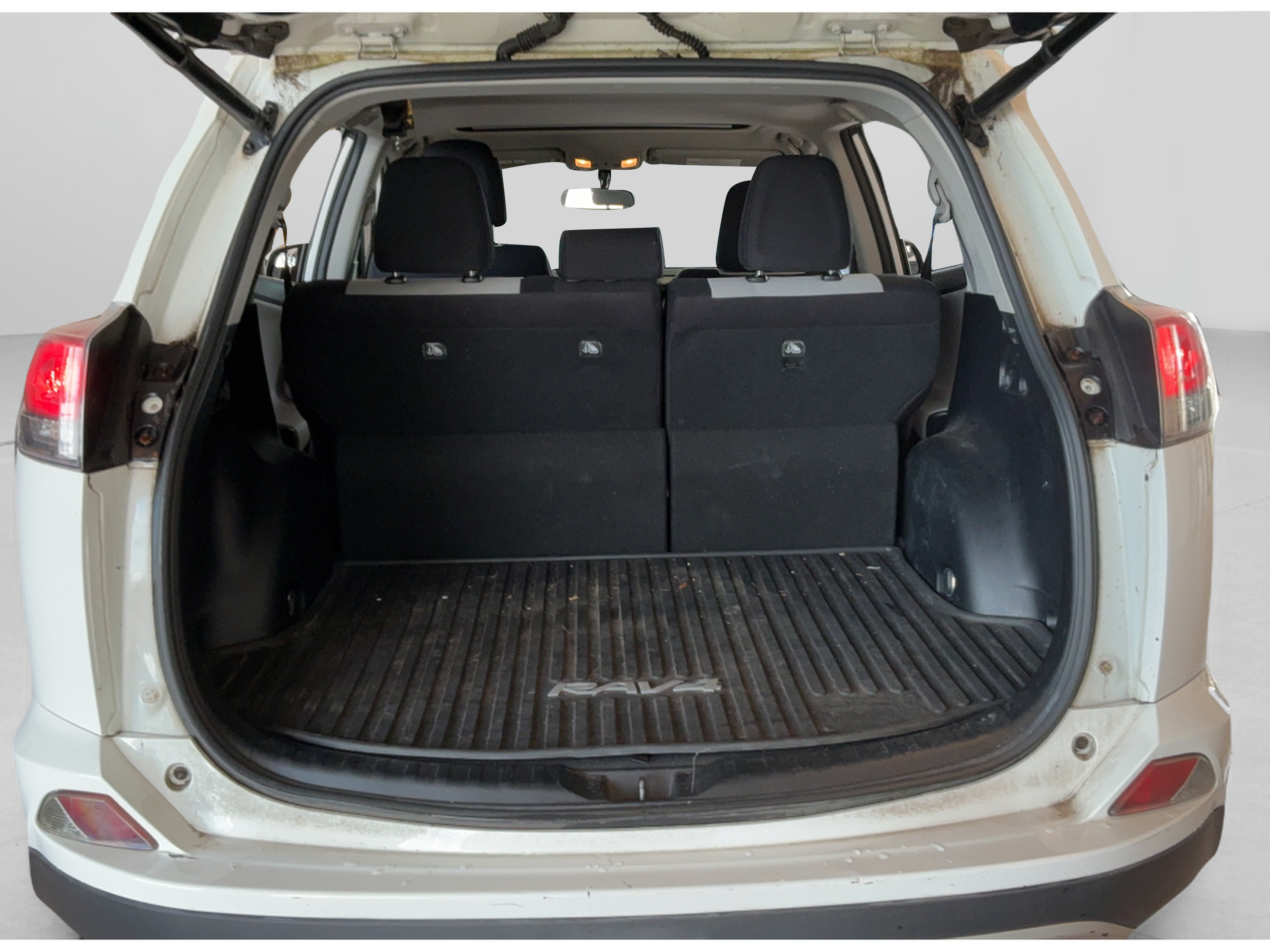 Used 2016 Toyota RAV4 XLE AWD/4WD image 28
