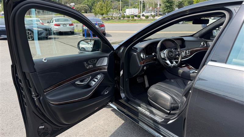 Used 2018 Mercedes-Benz S 63 AMG S 4MATIC Sedan image 27
