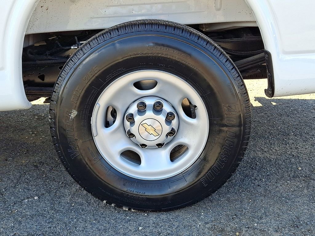 Certified 2025 Chevrolet Express 2500 w/ Driver Convenience Package image 31