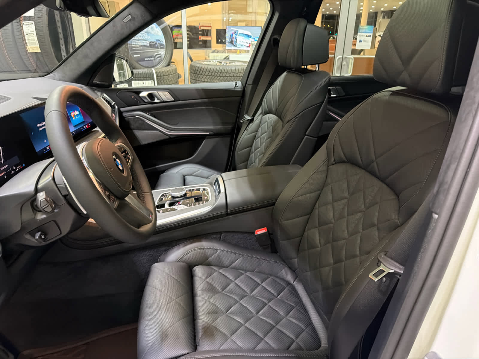 New 2026 BMW X7 xDrive40i w/ M Sport Package image 22