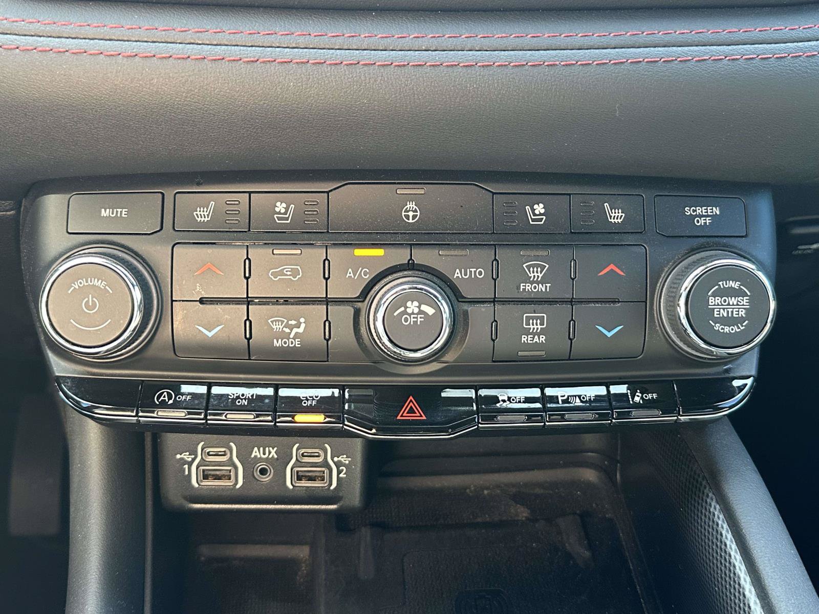 Used 2023 Dodge Durango GT AWD/4WD image 33