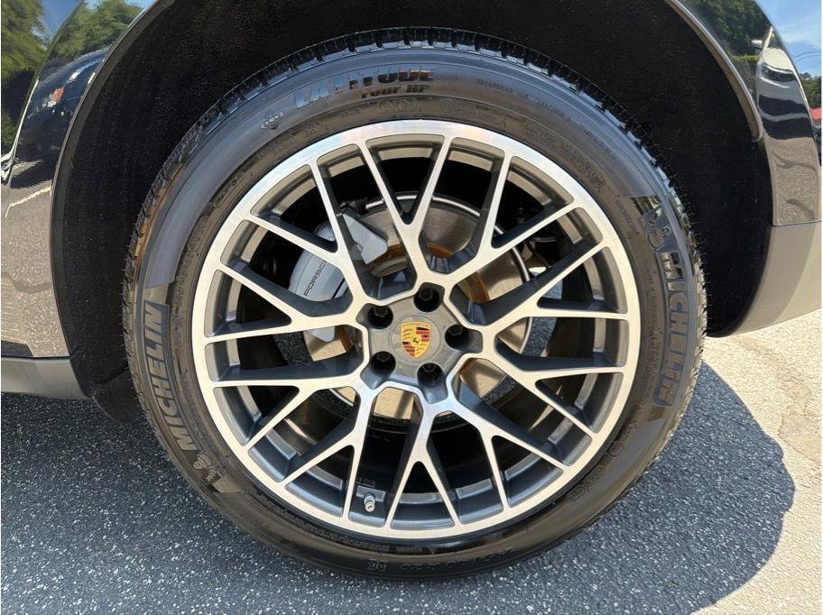 Used 2015 Porsche Macan S AWD/4WD image 25
