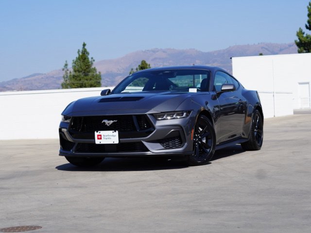 Used 2024 Ford Mustang GT RWD image 4