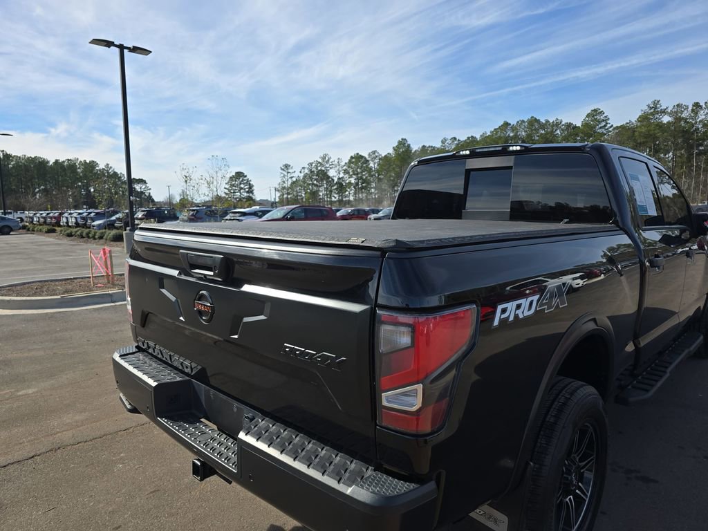 Used 2021 Nissan Titan PRO-4X w/ Pro-4x Convenience Package image 15