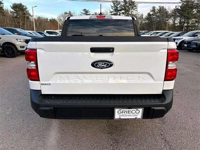 Used 2025 Ford Maverick XL image 4