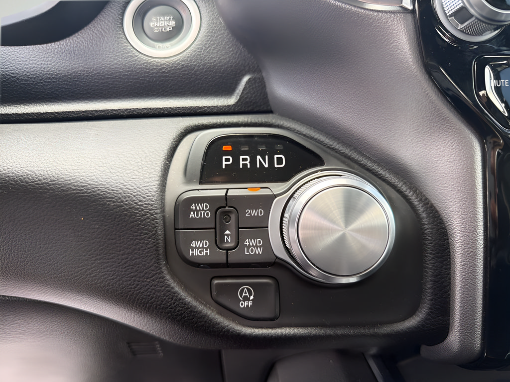 Used 2026 RAM 1500 Laramie AWD/4WD image 34