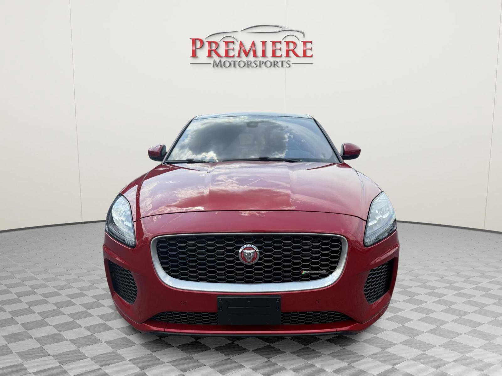 Used 2019 Jaguar E-PACE R-Dynamic SE image 11