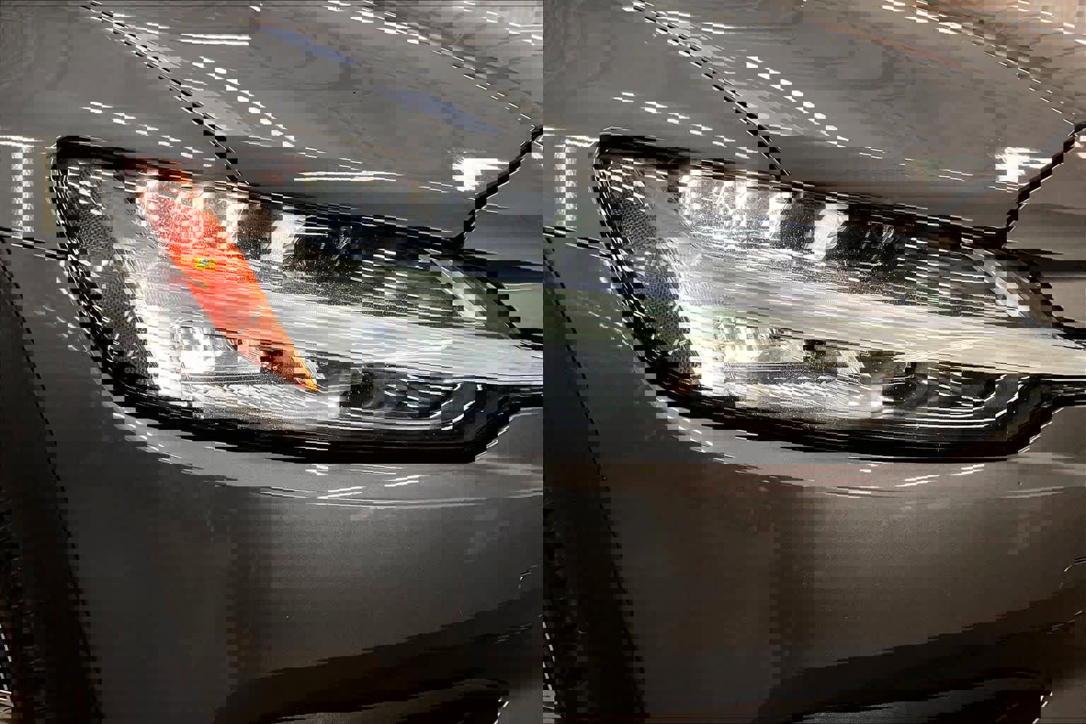 Used 2020 Volvo V60 T5 Cross Country w/ Cross Country Pro Package image 32