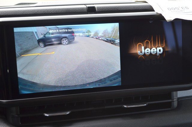 New 2025 Jeep Wrangler Sport S image 30