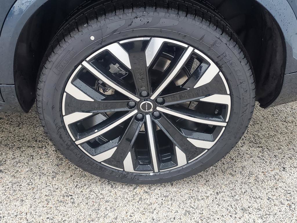 New 2027 Volvo XC90 B6 Ultra AWD/4WD image 12