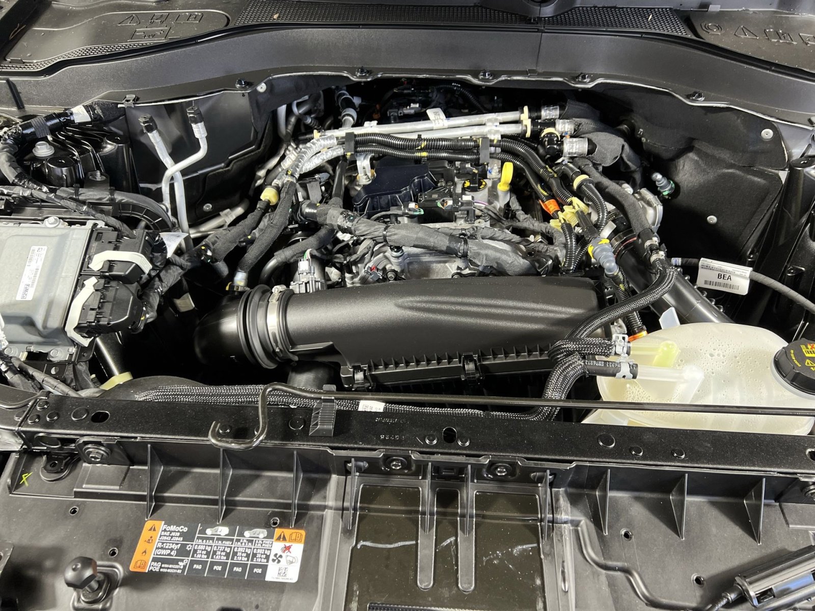 Used 2025 Ford Explorer Active w/ Active Comfort Package image 28