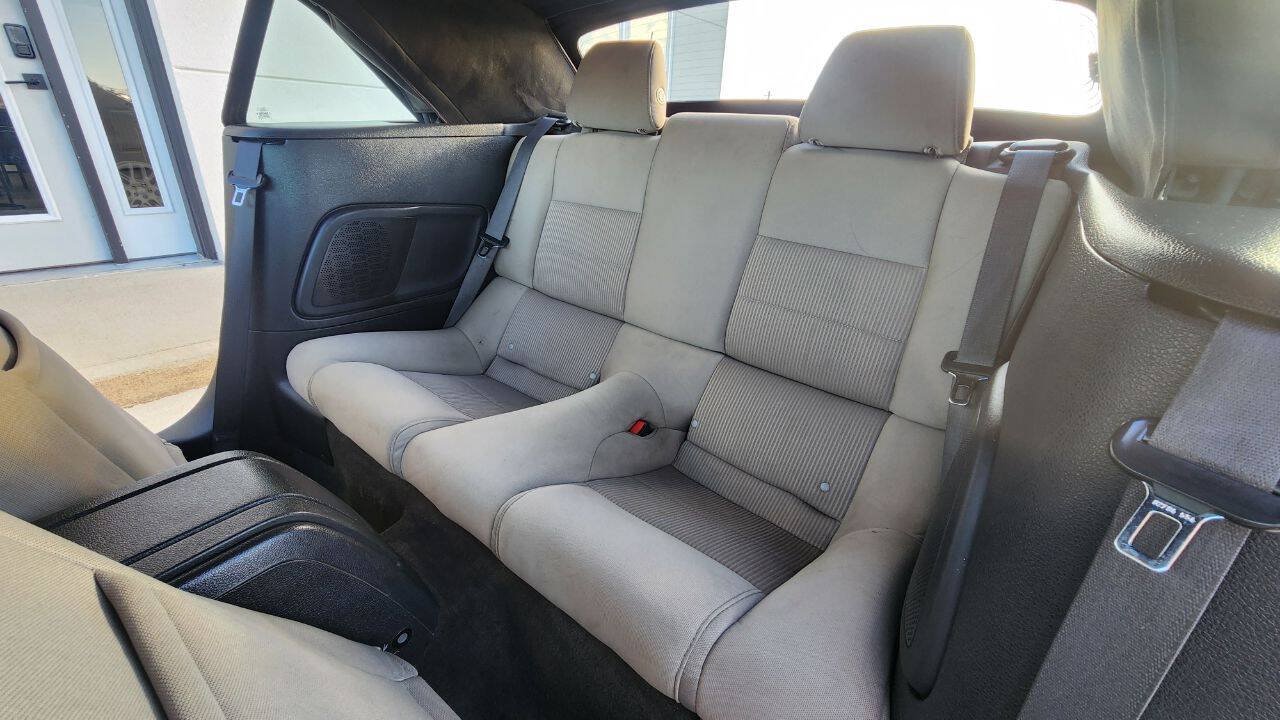 Used 2013 Ford Mustang Premium RWD image 18