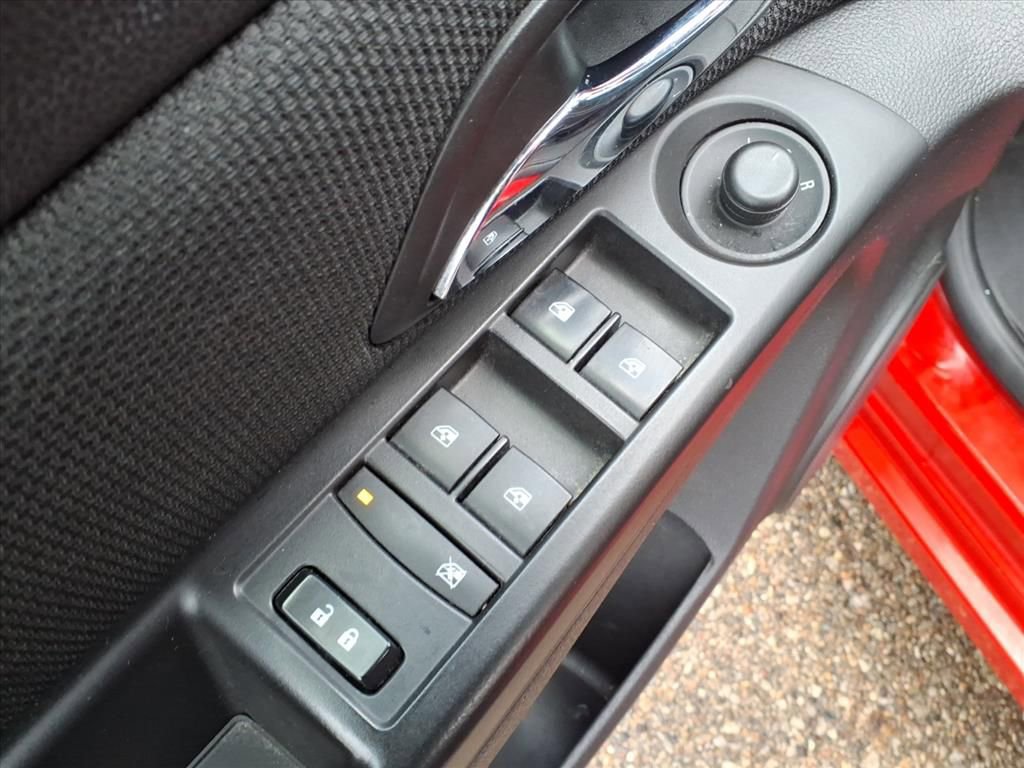 Used 2016 Chevrolet Cruze LT image 14