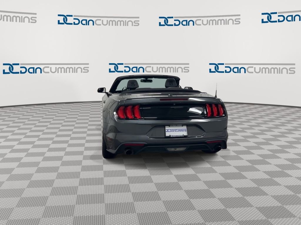 Used 2020 Ford Mustang Premium image 7