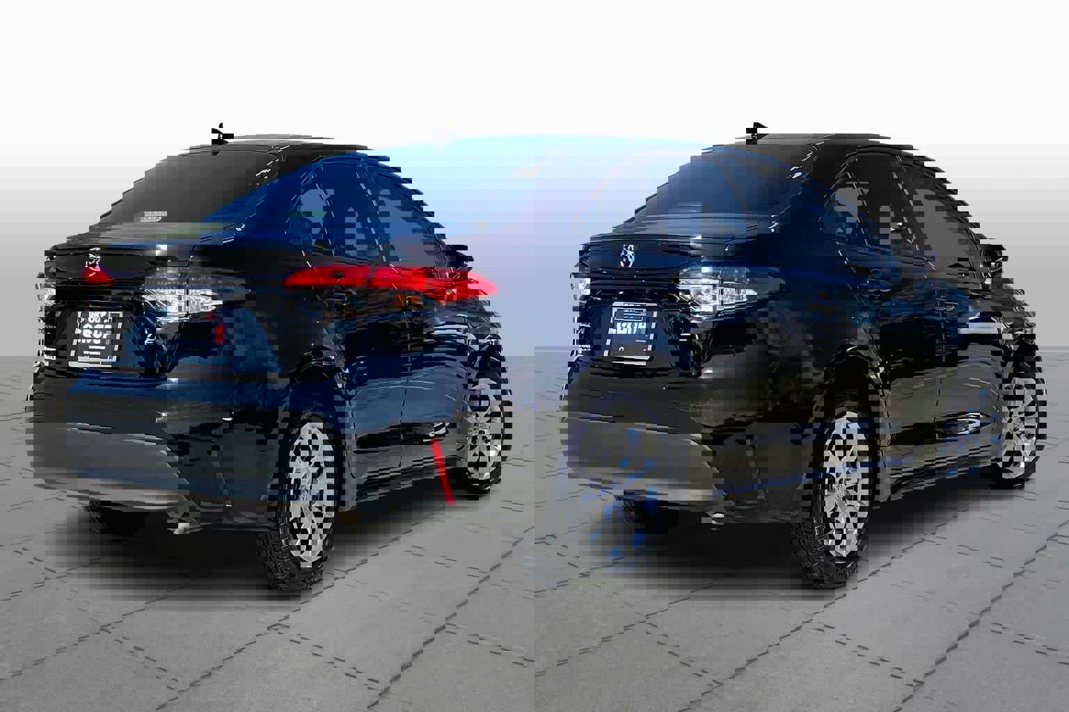 Used 2023 Toyota Corolla LE image 13