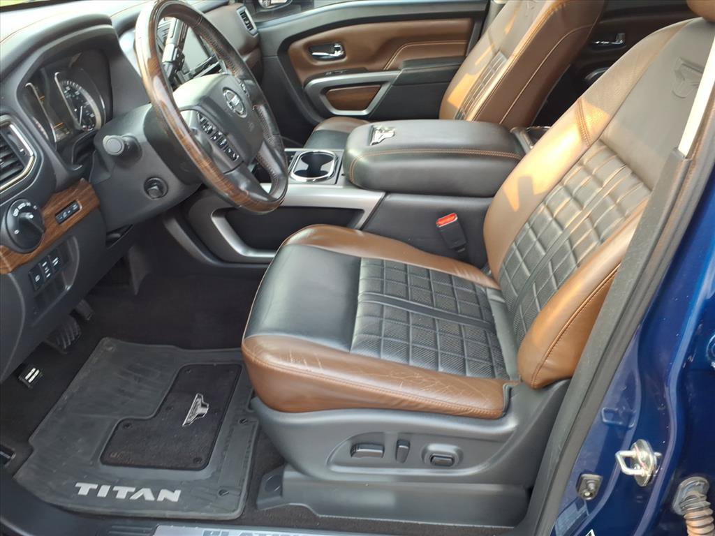 Used 2019 Nissan Titan Platinum Reserve AWD/4WD image 5