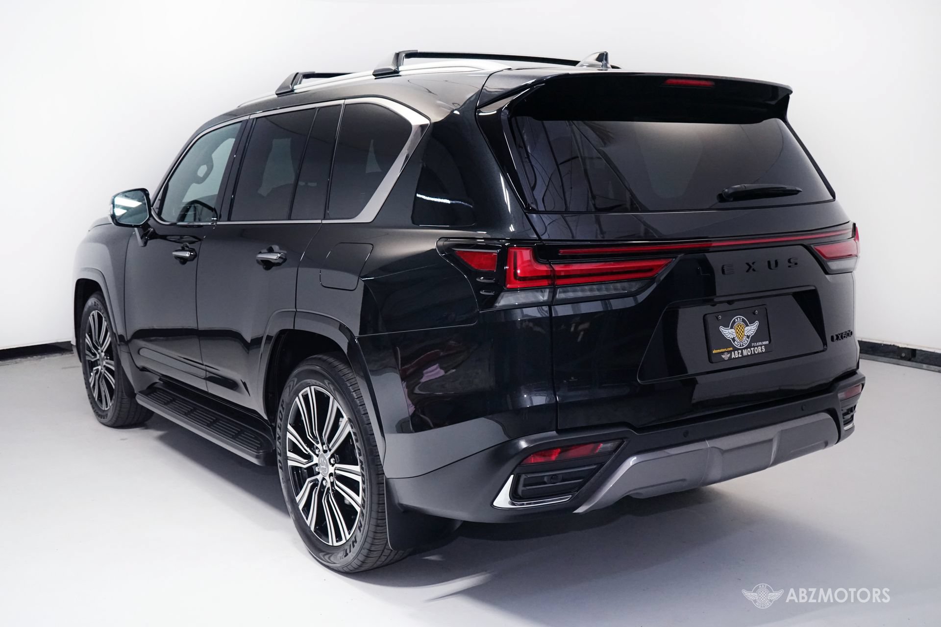 Used 2026 Lexus LX 600 4WD w/ Luxury Package image 6