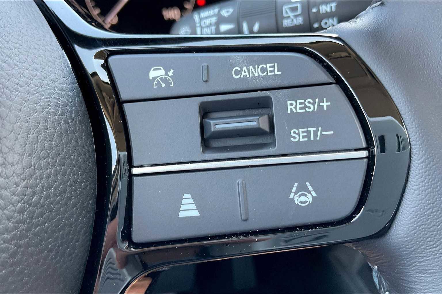 New 2026 Honda HR-V EX-L image 17