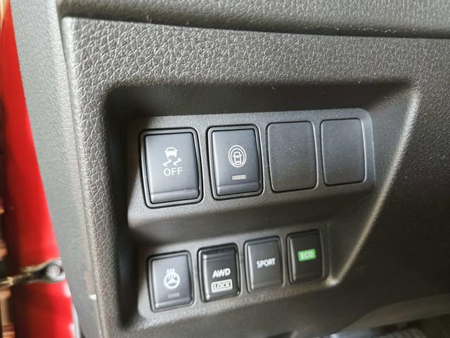 Used 2021 Nissan Rogue Sport SV image 29