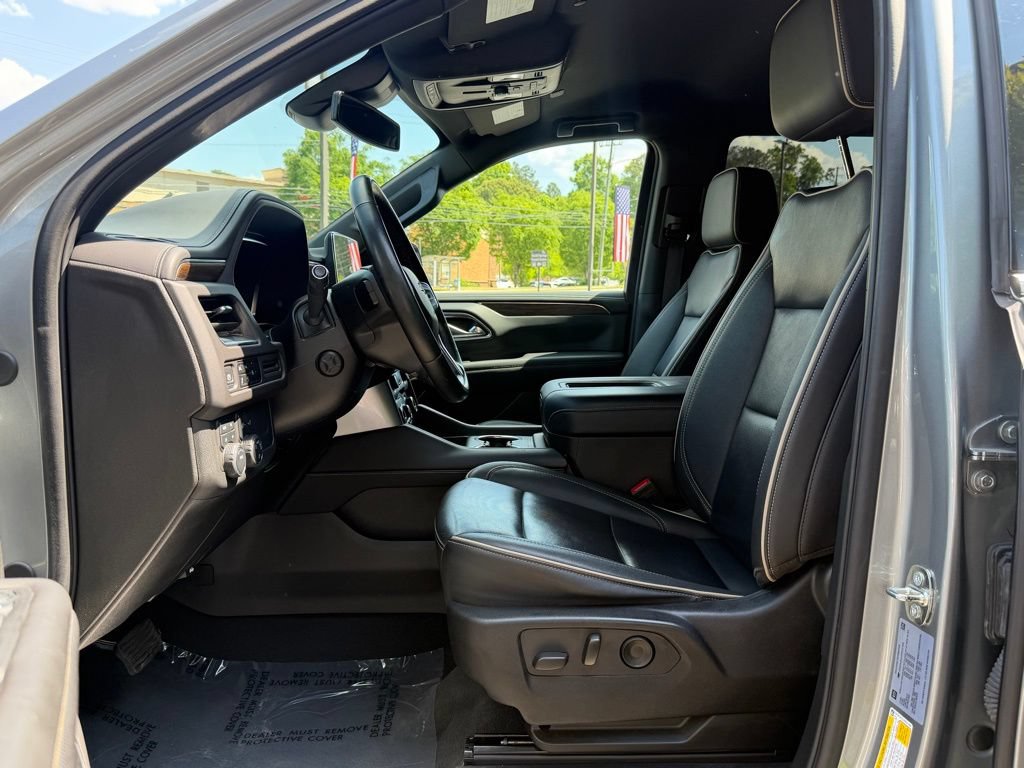Used 2024 Chevrolet Tahoe Premier AWD/4WD image 25