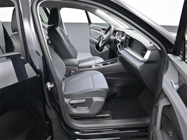 New 2026 Volkswagen Tiguan SE image 14