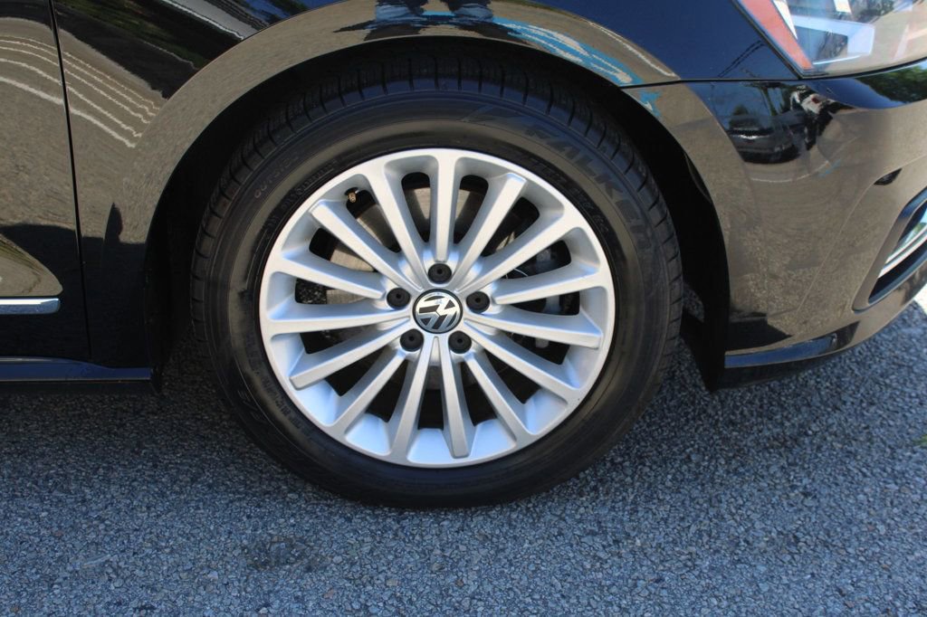 Used 2016 Volkswagen Passat 1.8T SE FWD image 36