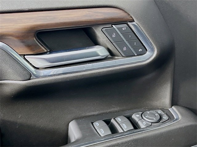 Used 2024 GMC Sierra 1500 SLT image 9