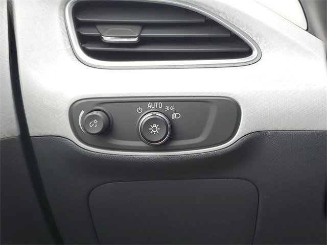 Used 2019 Chevrolet Bolt Premier w/ Infotainment Package image 20