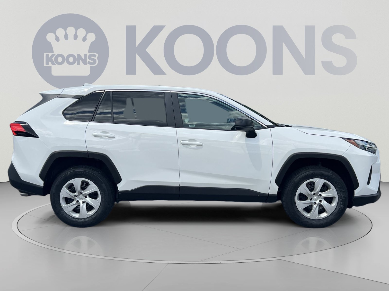 Used 2025 Toyota RAV4 LE AWD/4WD image 8